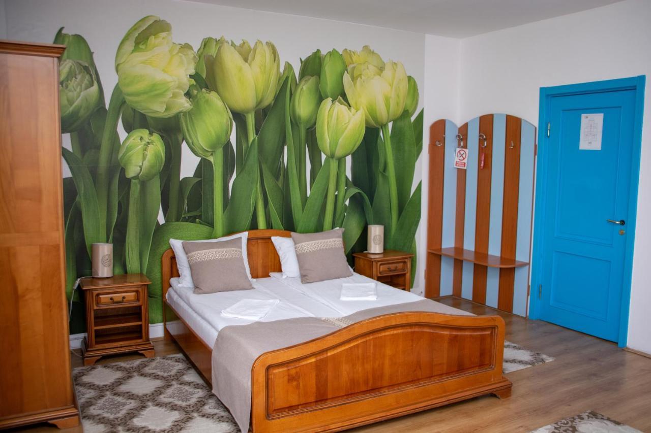Motel Via Targu Mures Cristesti  Экстерьер фото