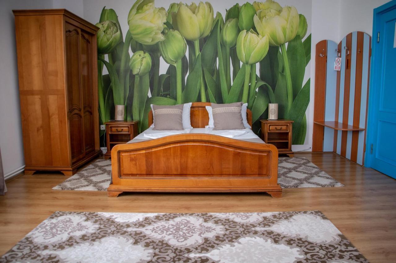 Motel Via Targu Mures Cristesti  Экстерьер фото