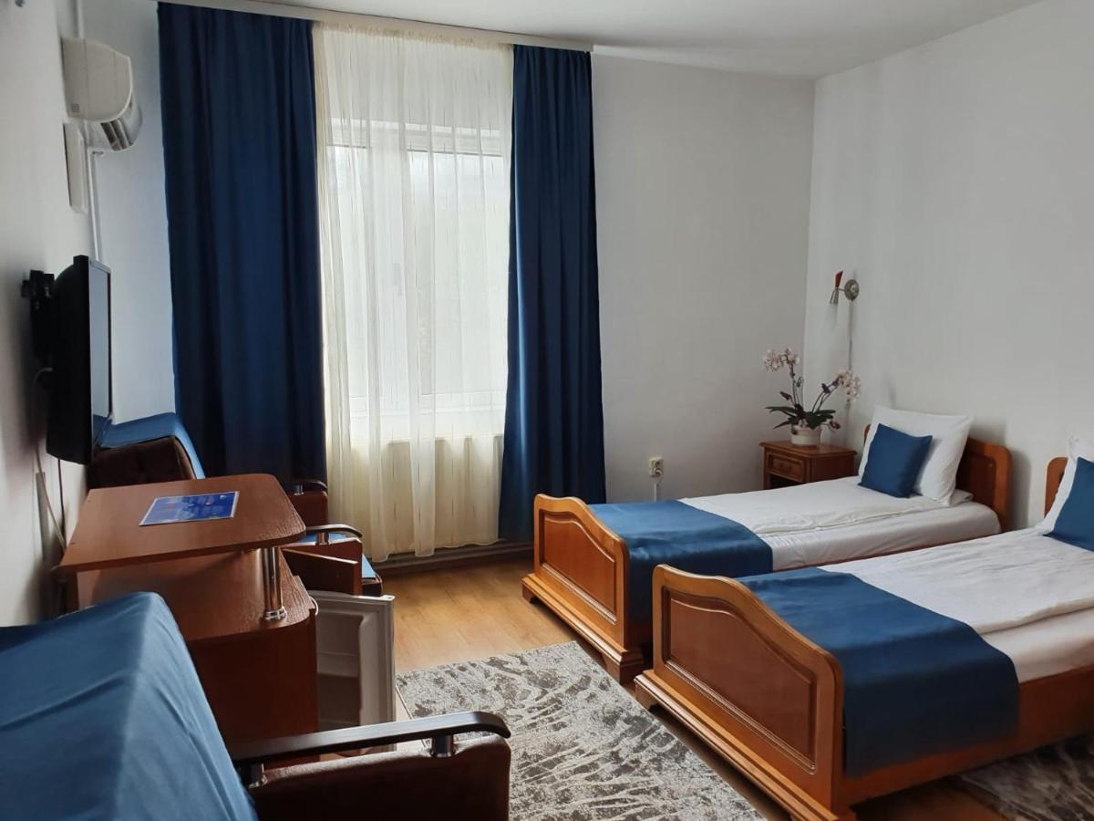 Motel Via Targu Mures Cristesti  Экстерьер фото