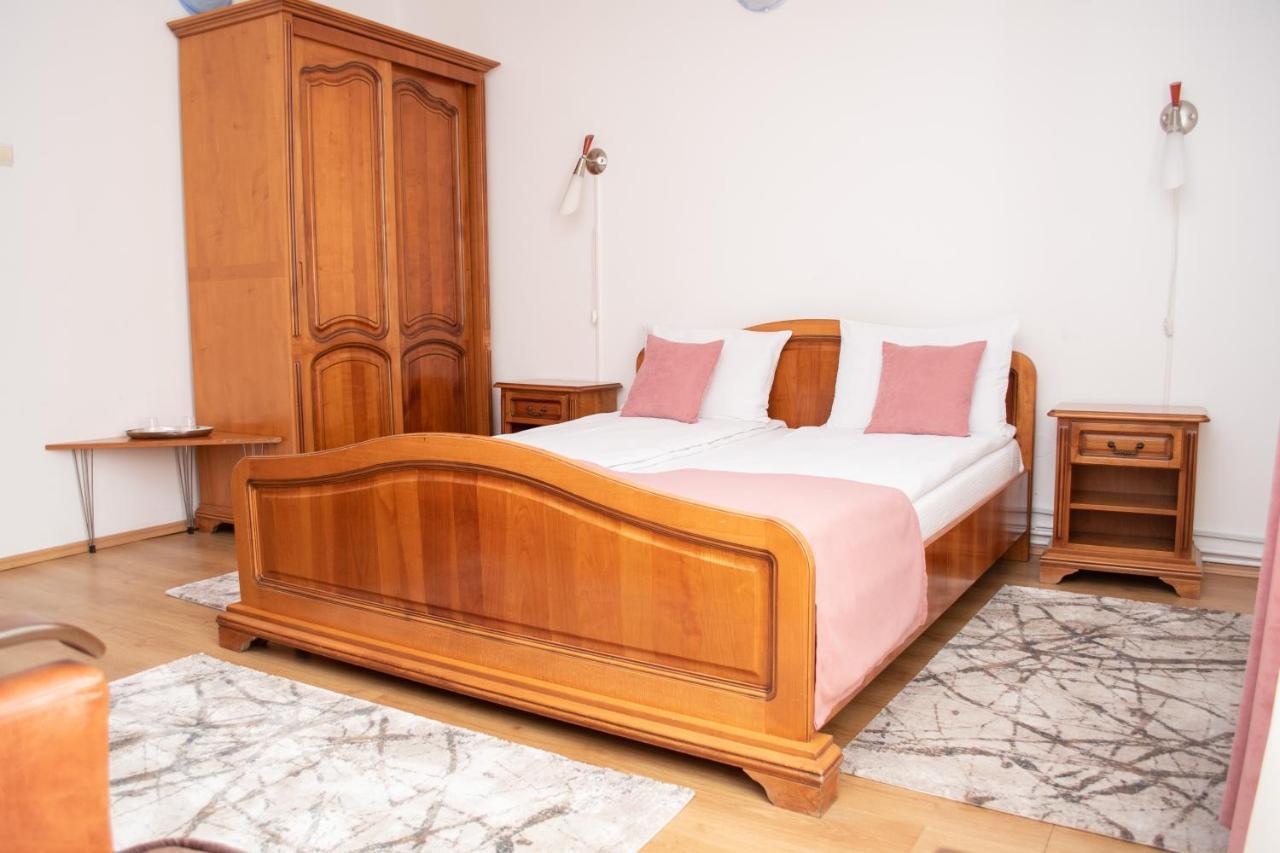 Motel Via Targu Mures Cristesti  Экстерьер фото