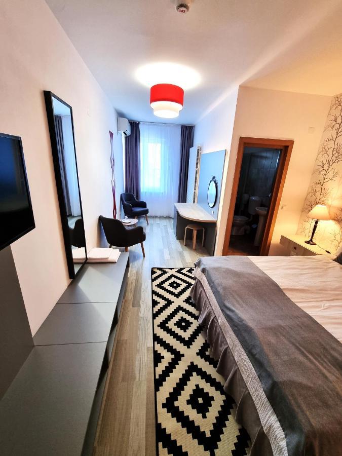 Motel Via Targu Mures Cristesti  Экстерьер фото